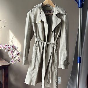 Juicy Couture trench - Missing button on breast